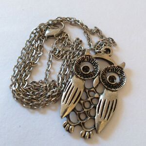 Owl Bird Necklace Pendant Chain Silver Tone Metal Antiqued Distressed Woodland.
